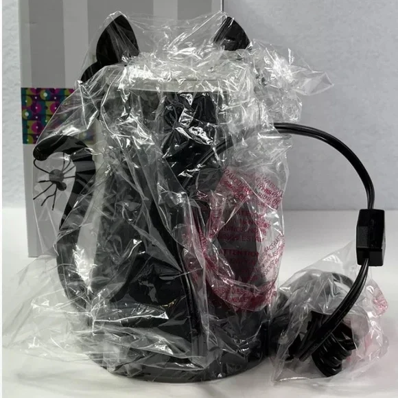 Scentsy Very Superstitious Warmer Spooky Black Cat
Halloween NIB Retired - Picture 6 of 6